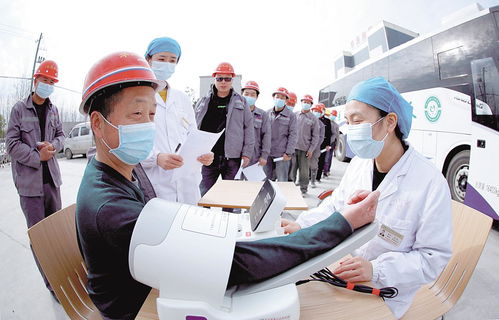 天门市创新推出“一站式”移动健康体检车，精准服务农民工健康