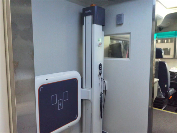 移动医疗新篇章 多样化体检车助力健康中国