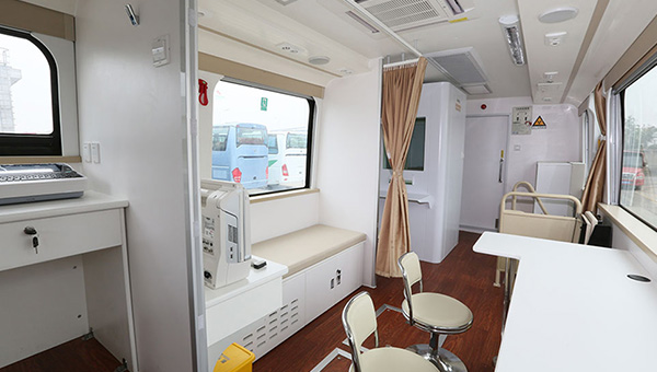 11米健康体检车 宇通医疗体检车的移动健康解决方案