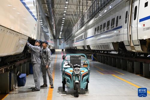 呼和浩特 节后动车检修忙，精心呵护“体检车”